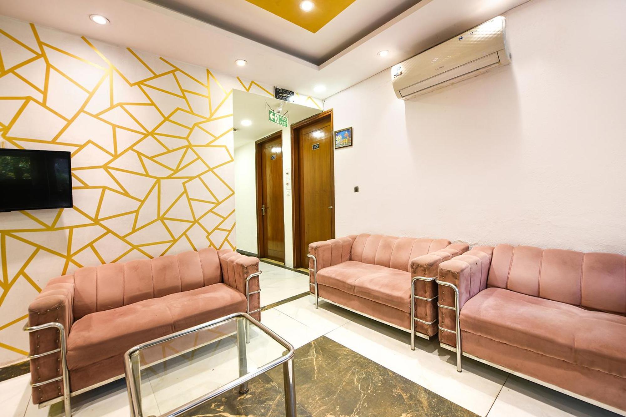 Fabhotel Under Bridge New Delhi Exterior photo