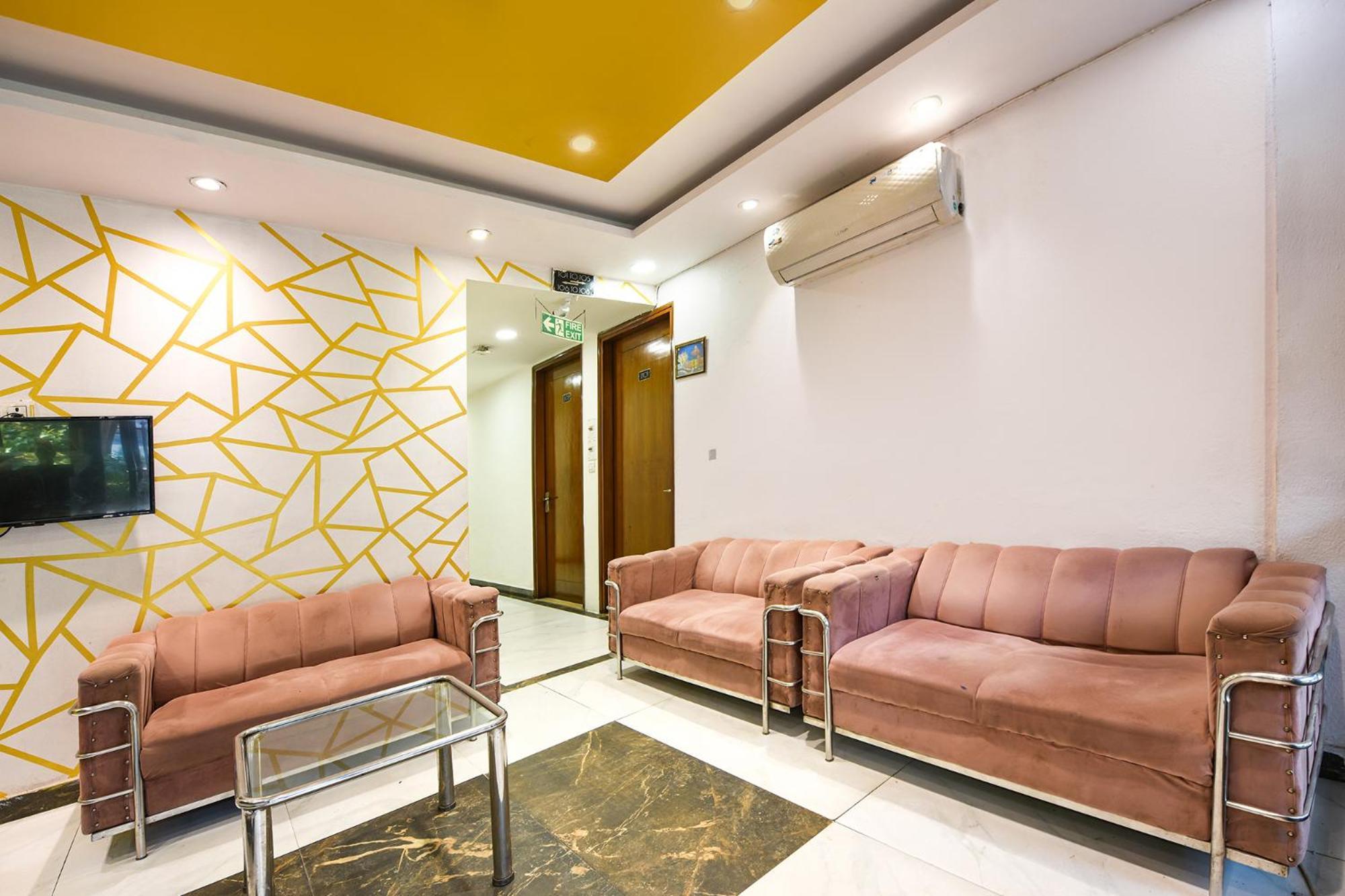 Fabhotel Under Bridge New Delhi Exterior photo
